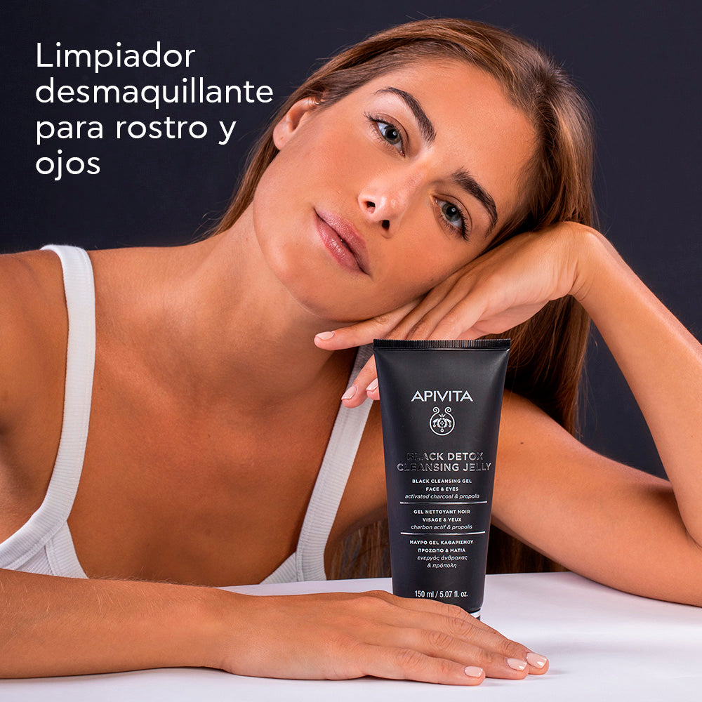 Apivita Black Detox Gel Limpiador X 150ml